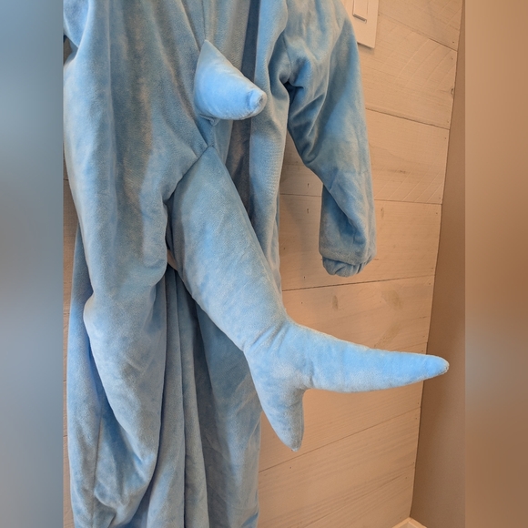 🦈 Hyde & EEK! Kid's Shark Costume; Size: 4T - 5T - Picture 6 of 10